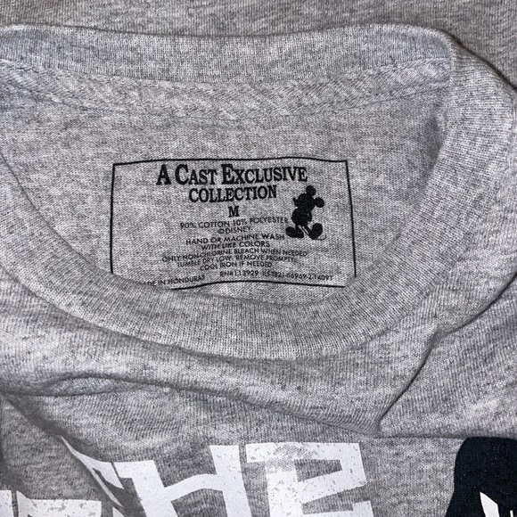 A cast exclusive collection tee size medium - Picture 5 of 6